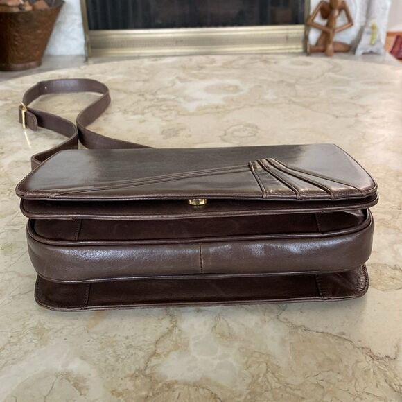 Vintage Bally Leather Crossbody Bag - Picture 11 of 16